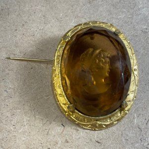 Oval Cameo with amber etched profile
